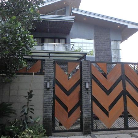 Lazy-Nest Homestay Manila Exterior foto